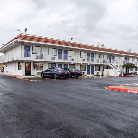 Motel 6-North Richland Hills, Tx Luaran gambar