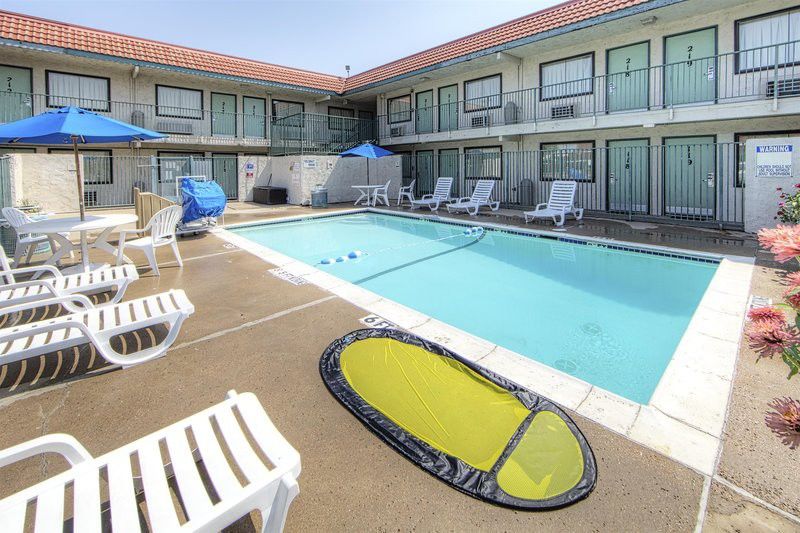 Motel 6-North Richland Hills, Tx Luaran gambar