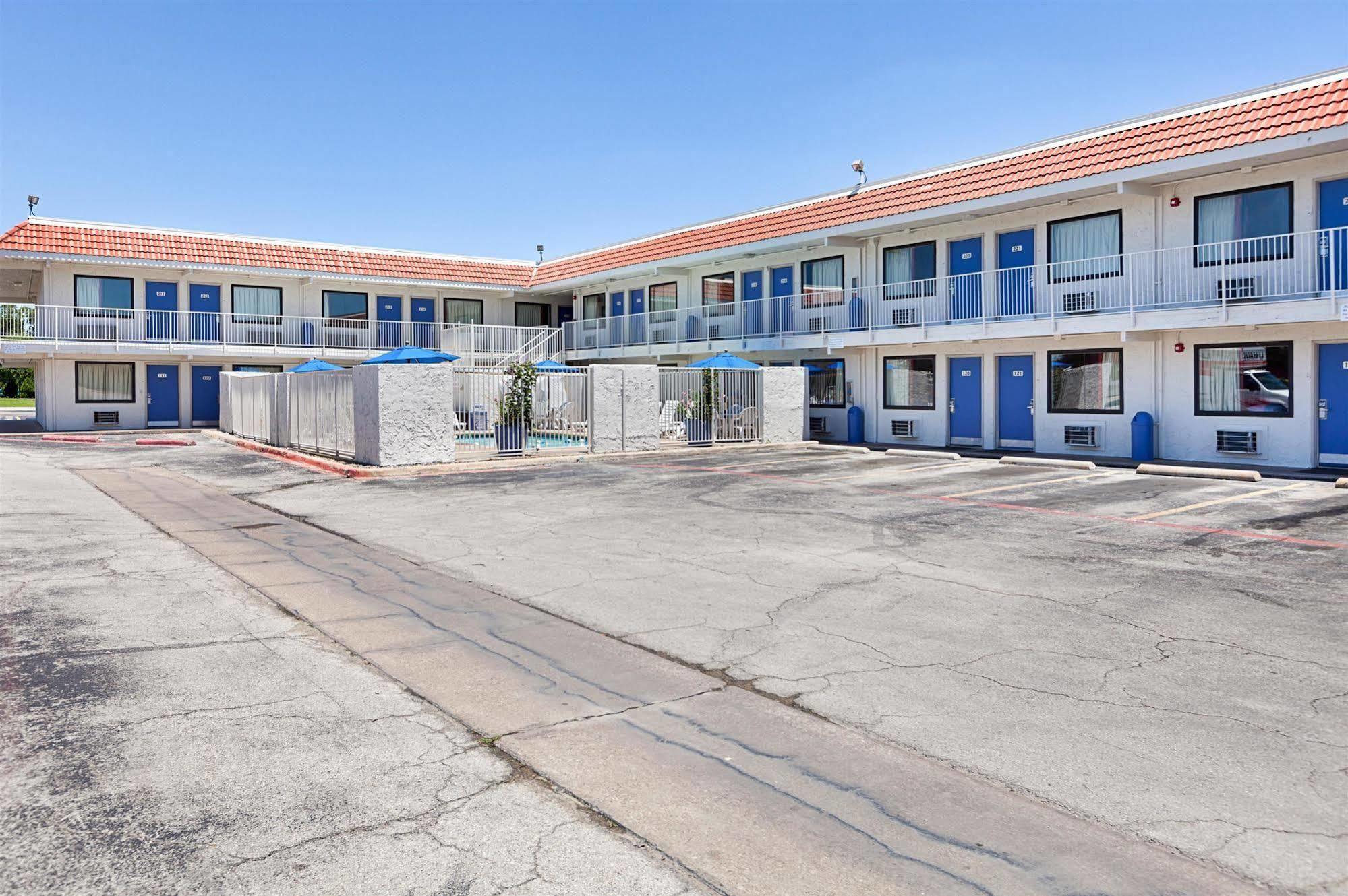 Motel 6-North Richland Hills, Tx Luaran gambar