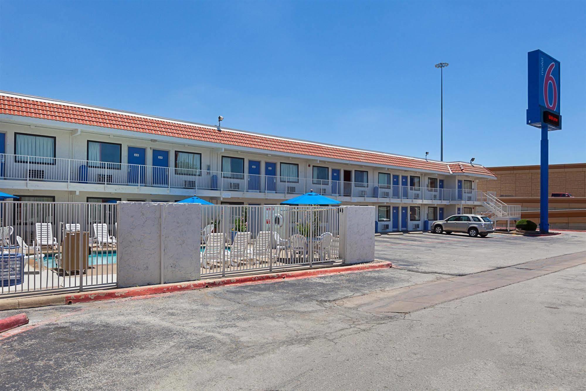 Motel 6-North Richland Hills, Tx Luaran gambar